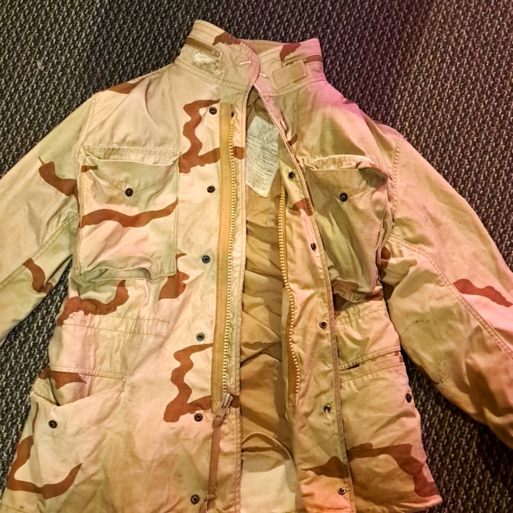 Gulf War Era national guard issued dessert camo, size s